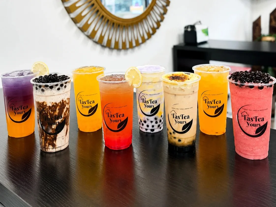TasTea Yours bubble tea café in Downtown Edmonton, AB